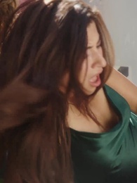 Episode 41 - The Brutal Alpha's Favourite