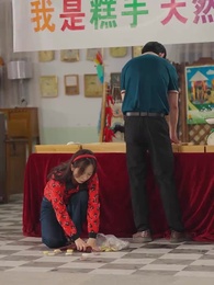 Episode 34 - Stunning Super Stepmom