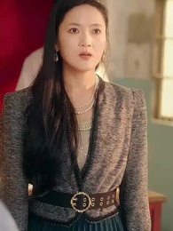 穿回80我帶文工團全員出道了 - Episode 60