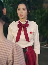 穿回80我帶文工團全員出道了 - Episode 32