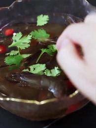 Karena Harga Jatuh, Aku Dikejar CEO Cantik - Episode 69