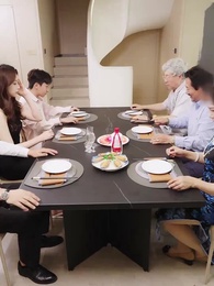 Karena Harga Jatuh, Aku Dikejar CEO Cantik - Episode 68