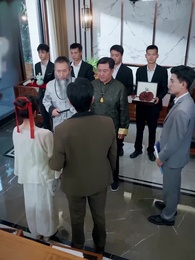 富豪と霊力を持つ妻 - Episode 9