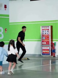 Episode 8 - Kembar Empat yang Ceria