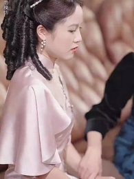 主母虐待我，知我身份後她瘋了 - Episode 33