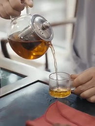 Episode 23 - Fated Marriage with "Disabled" Boss