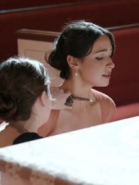 Episode 55 - [Synchron] Die geschiedene Milliardärserbin