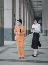 Anak Perempuan Kaya Raya ku - Episode 49