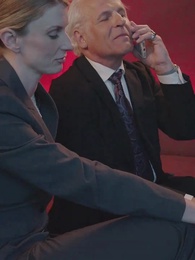 Épisode 33 - La Boss Infiltrée