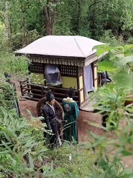 被女帝倒追，傲嬌公主後悔了 - Episode 9