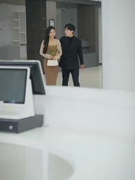 中年の危機で美人社長と電撃婚した - Episode 9