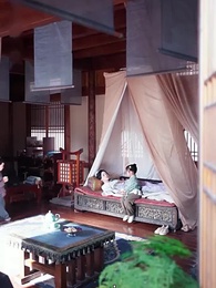 ตอนที่ 4 - บุปผาใต้เงาบัลลังก์