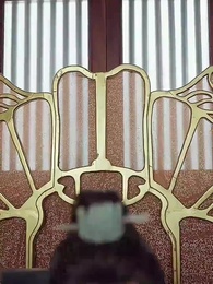 第2集 - 我有故人抱劍去