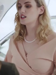 How to Become a Female Billionaire - Episode 50