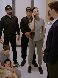 Episode 11 - [Synchron] Putzfrau? Präsidentin!