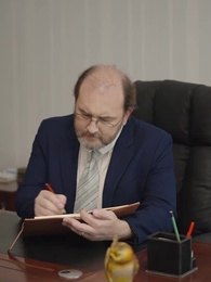 Episode 45 - Never Piss Off a Secret Billionaire Cleaner