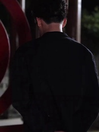 الأب الذي لا يقهر والمرأة الباردة - Episode 52