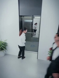 Wanita Desa itu Ternyata Kaya - Episode 34