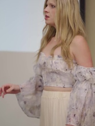 Verliebt in meine Alpha-Professorin - Episode 18