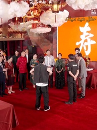 من العامل البسيط إلى وريث الإمبراطورية - Episode 11