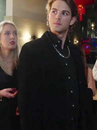 Episodio 15 - Mi esposo stripper resulta ser un alfa