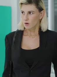 Épisode 44 - [Doublé] La femme de ménage est PDG