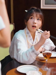 天から降ってきた神父 - Episode 49