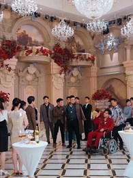 天から降ってきた神父 - Episode 25