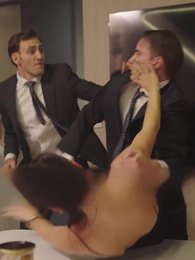 [Doublé] La femme de ménage est PDG - Episode 92