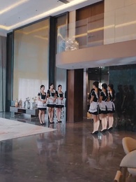 露店人生の大逆転 お嬢様だった私 - Episode 2