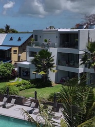 Mimada pelo Bilionário Frio - Episode 25