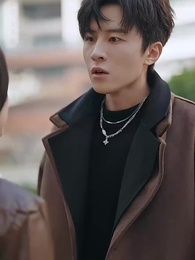 第38集 - 黑月光只想爆紅