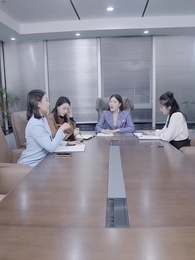 社長 奥様はインターン中！ - Episode 14