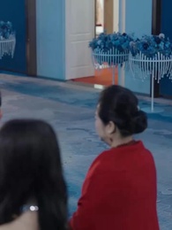 Episode 34 - Rich & Ridiculous