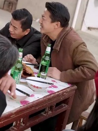 Episode 8 - Rich & Ridiculous