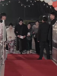 第9集 - 休夫後她驚艷全球