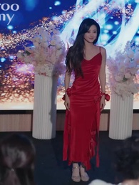 休夫後她驚艷全球 - Episode 22