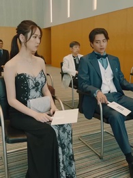 Die geschiedene Enkelin eines Milliardärs - Episode 24