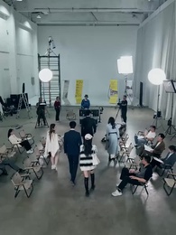 Episódio 33 - [Dublado] Divorciada, Diretora de Volta