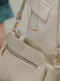 Épisode 56 - La Divorcée Petite-fille du Milliardaire