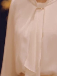 Épisode 34 - La Divorcée Petite-fille du Milliardaire