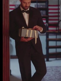 Episódio 49 - [Dublado] A Rejeitada Luna Voltou com um Filho