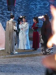 Bunga di Medan Perang - Episode 18