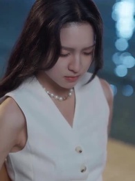 In Love's Embrace - Episode 49