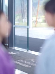 Episode 8 - Suamimu Sedang Online