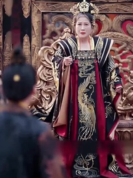 Episódio 15 - [Dublado] Sob a Luz das Flores Caídas