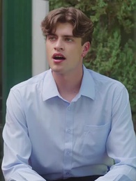 Отвергнутая Луна возвращается с сыном - Episode 32