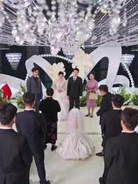 갑부와의 짜릿한 만남 - Episode 33