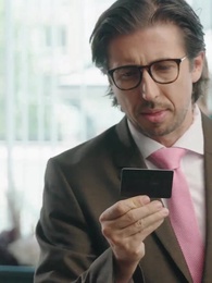 Episode 13 - [Synchron]Die Chefin geht undercover