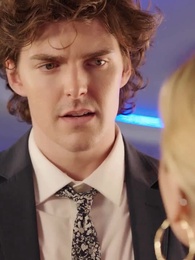 La Double Vie du Patron Infiltré - Episode 62